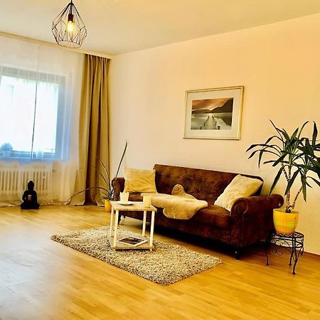 Schone, Gut Ausgestattete Wohnung Fur 1 Bis 4 Personen - Zentral Gelegen 바트엠스 외부 사진