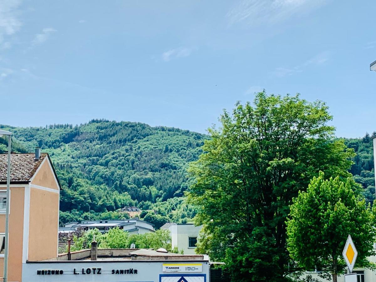 Schone, Gut Ausgestattete Wohnung Fur 1 Bis 4 Personen - Zentral Gelegen 바트엠스 외부 사진